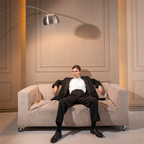 Mastering Style Between Changing Seasons